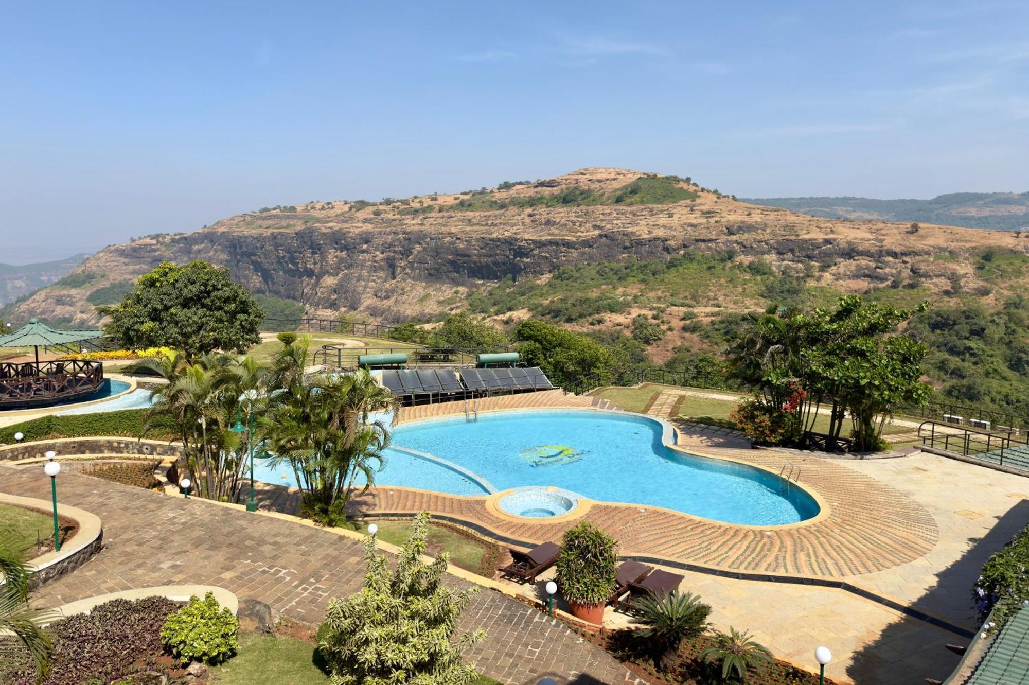 Upper Deck Resort - Stay And Relax At The Highest Peak Лонавла Екстер'єр фото