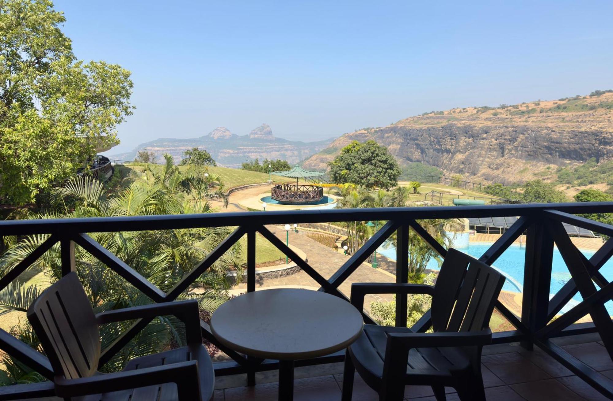 Upper Deck Resort - Stay And Relax At The Highest Peak Лонавла Екстер'єр фото