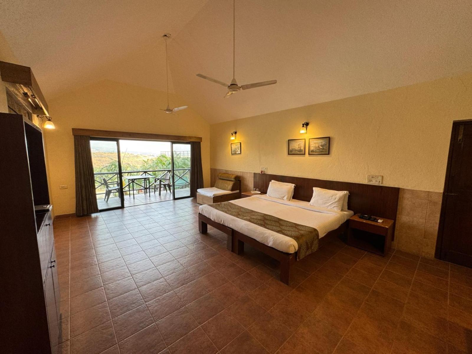 Upper Deck Resort - Stay And Relax At The Highest Peak Лонавла Екстер'єр фото