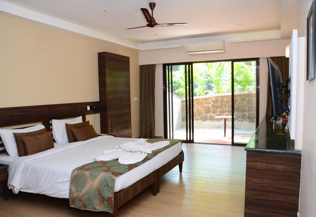 Upper Deck Resort - Stay And Relax At The Highest Peak Лонавла Екстер'єр фото